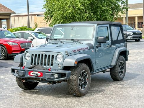 Used 2014 Jeep Wrangler Rubicon AWD/4WD image 4