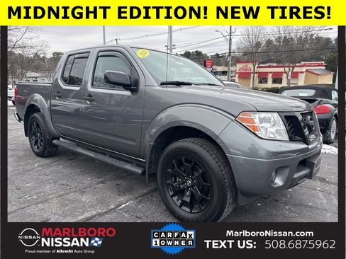 Certified 2020 Nissan Frontier SV w/ Midnight Edition Floor Mats image 1