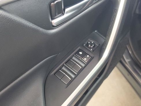 Used 2019 Toyota RAV4 XLE Premium w/ Cold Weather Package AWD/4WD image 13