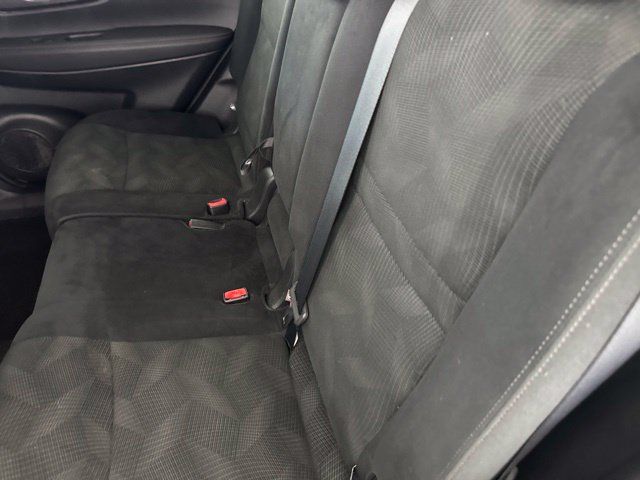 Used 2016 Nissan Rogue SV w/ SV Premium Package AWD/4WD image 25