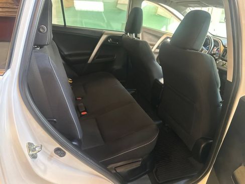 Used 2016 Toyota RAV4 XLE AWD/4WD image 27
