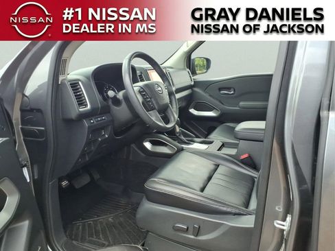 Certified 2024 Nissan Frontier SL w/ Technology Package RWD image 24