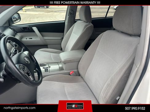 Used 2013 Toyota Highlander 4WD w/ Cold Weather Pkg image 15