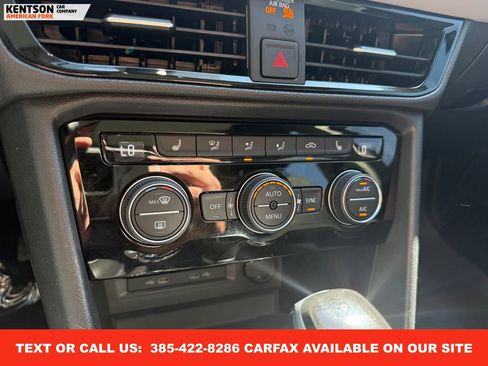 Used 2023 Volkswagen Taos SEL image 27