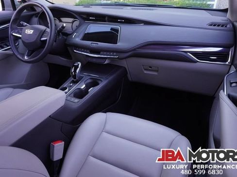 Used 2023 Cadillac XT4 Luxury FWD image 93