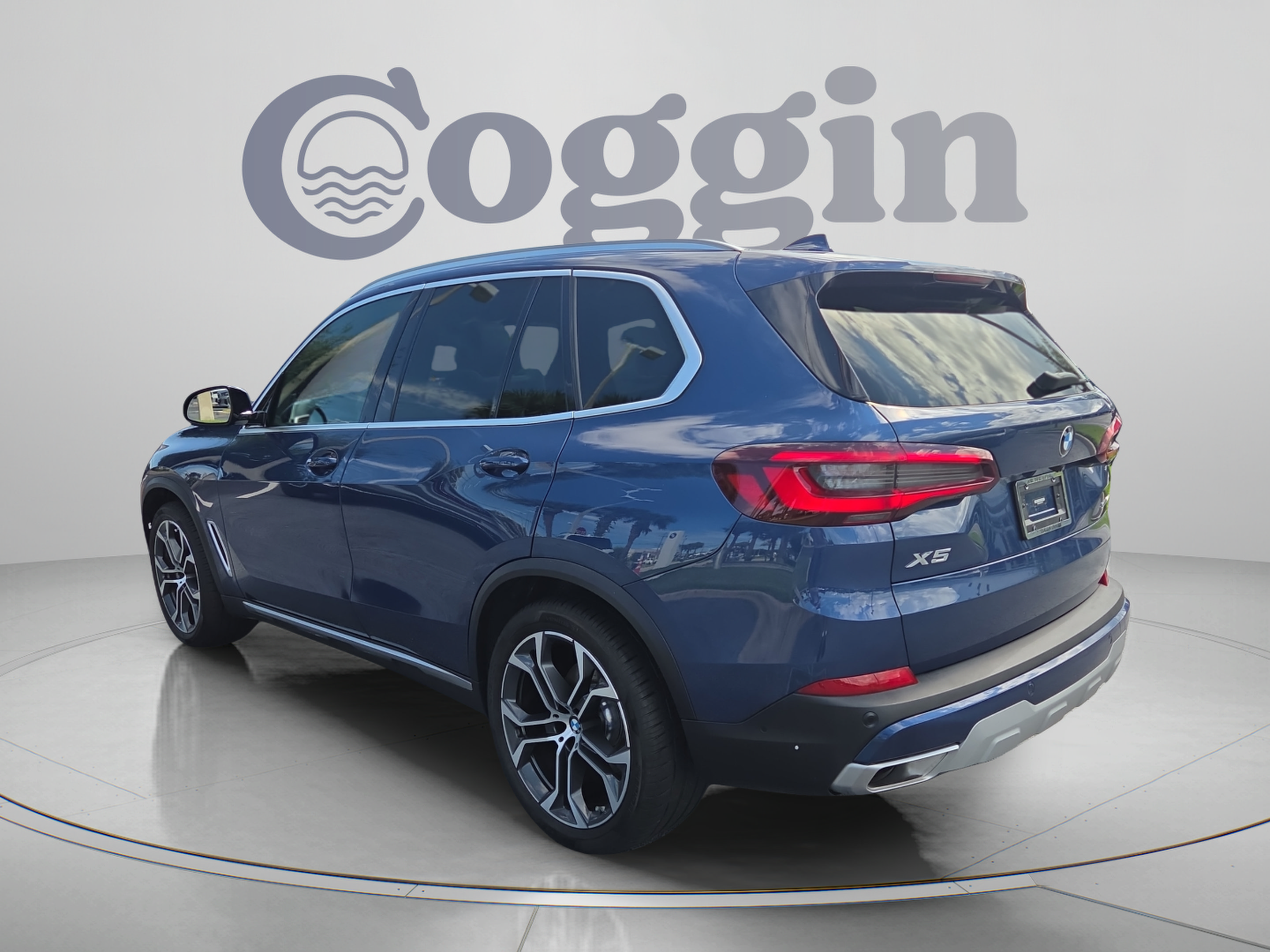 Certified 2023 BMW X5 sDrive40i w/ Premium Package RWD image 3