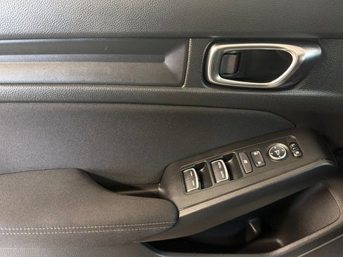 Used 2024 Honda Civic Sport image 11