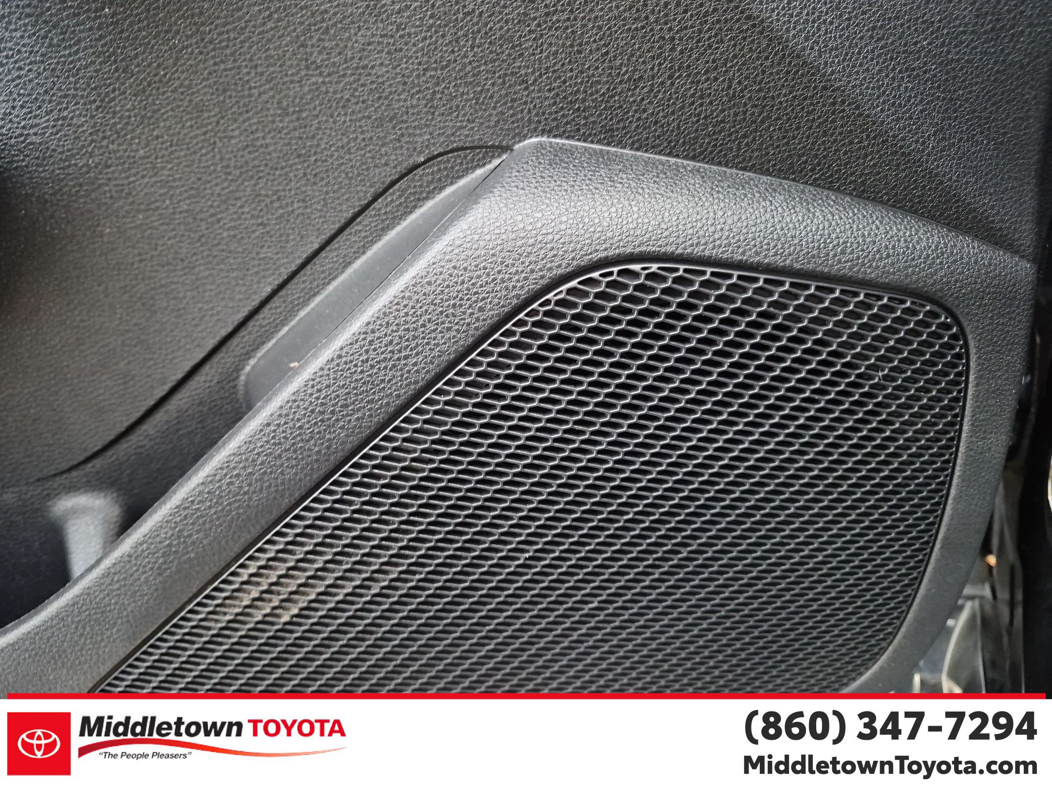 Used 2024 Toyota Corolla LE FWD image 13