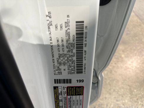 Used 2025 Toyota Tacoma TRD Off-Road image 29