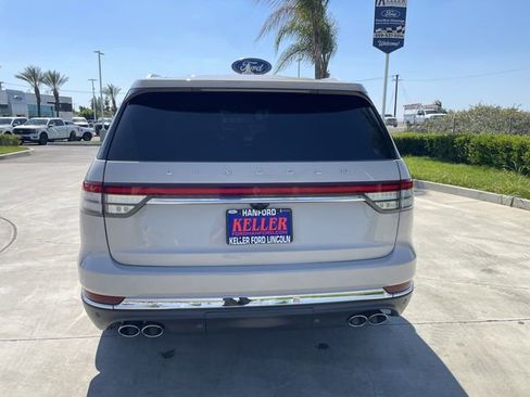 Used 2020 Lincoln Aviator Reserve w/ Equipment Group 202A AWD/4WD image 7