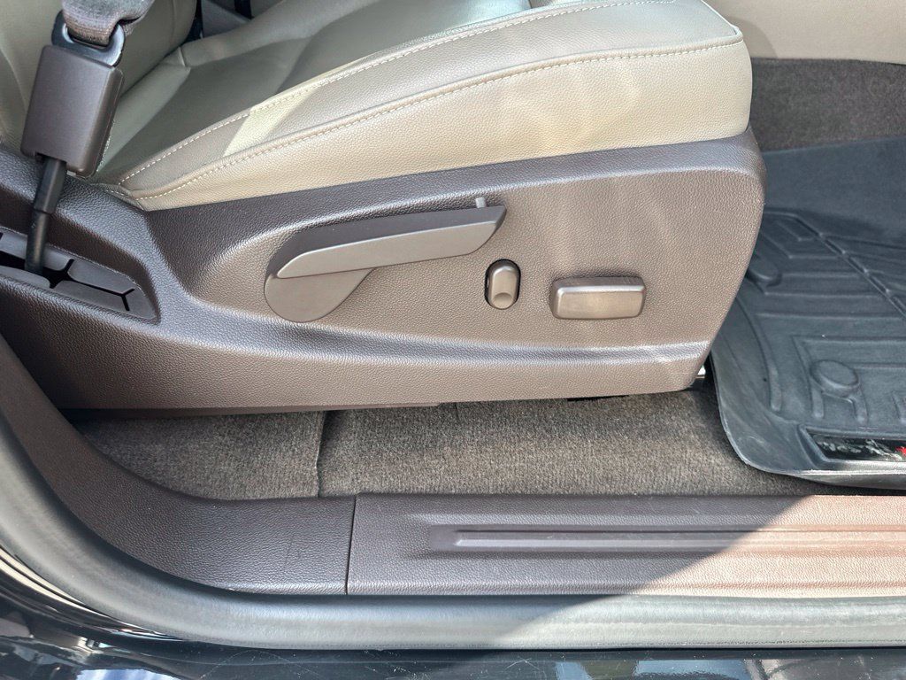 Used 2016 GMC Canyon SLT AWD/4WD image 25