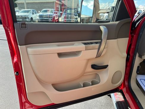 Used 2012 Chevrolet Silverado 2500 LT w/ Interior Plus Package image 10