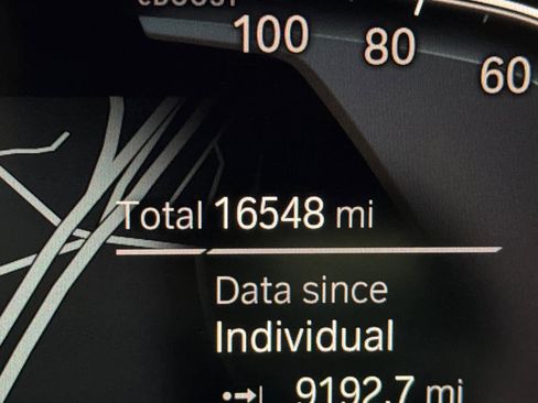 Used 2023 BMW 530e w/ M Sport Package image 25