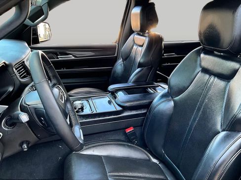 Used 2022 Jeep Wagoneer Series I w/ Convenience Group I RWD image 8