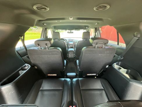 Used 2018 Ford Explorer XLT w/ Equipment Group 202A FWD image 20