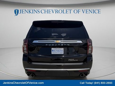 Used 2023 Chevrolet Suburban High Country w/ Premium Package 2 AWD/4WD image 6