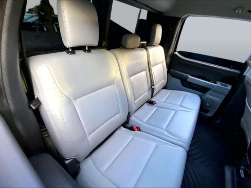 Used 2023 Ford F250 XLT w/ XLT Premium Package AWD/4WD image 19