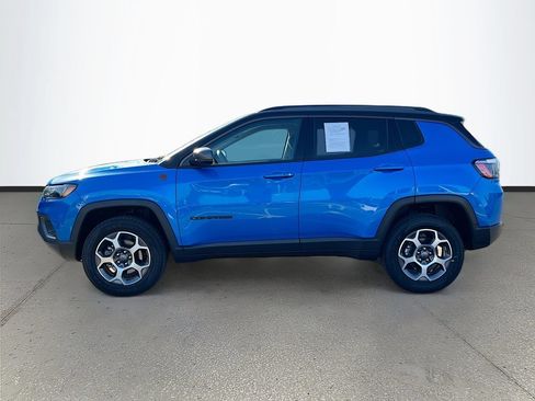Used 2022 Jeep Compass Trailhawk AWD/4WD image 4
