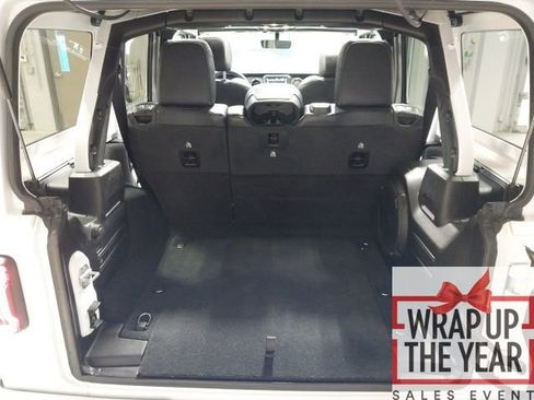 Used 2022 Jeep Wrangler Unlimited Sahara image 27
