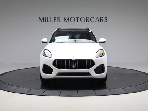 New 2025 Maserati Grecale GT image 11