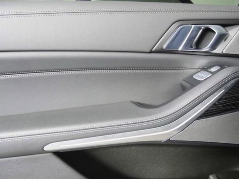 Certified 2023 BMW X7 xDrive40i w/ Executive Package image 14