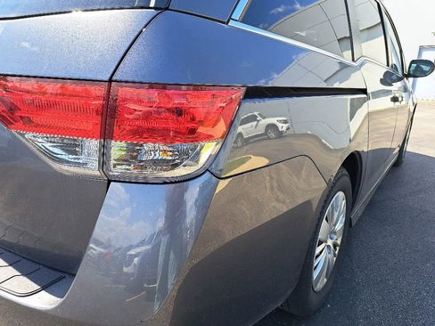 Used 2016 Honda Odyssey LX image 5