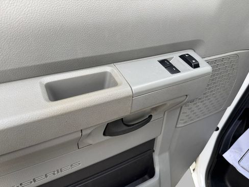 Used 2022 Ford E-350 and Econoline 350 Super Duty w/ Power Windows & Locks Group RWD image 14