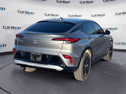 Used 2025 Buick Envista Sport Touring w/ Convenience I Package image 5