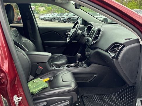 Used 2020 Jeep Cherokee Latitude Plus AWD/4WD image 18
