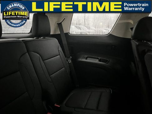 Used 2023 GMC Acadia Denali image 30