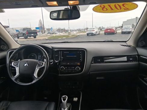 Used 2018 Mitsubishi Outlander SEL image 13