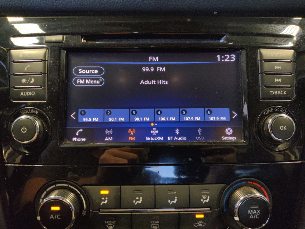 Used 2021 Nissan Rogue Sport S FWD image 25