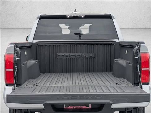 Certified 2025 Toyota Tacoma SR5 AWD/4WD image 6