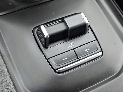 Certified 2025 GMC Sierra 1500 Denali AWD/4WD image 25