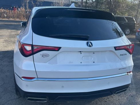 Used 2023 Acura MDX SH-AWD w/ Technology Package image 4