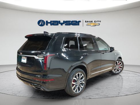 Used 2024 Cadillac XT6 Sport w/ LPO, Floor Liner Package AWD/4WD image 7