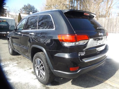 Used 2020 Jeep Grand Cherokee Limited image 3