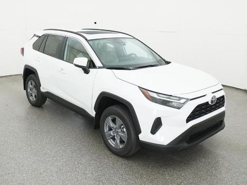 New 2025 Toyota RAV4 XLE image 13