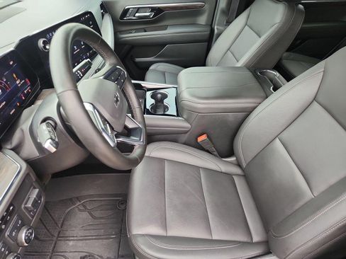 Certified 2025 Chevrolet Tahoe Z71 w/ Comfort Package AWD/4WD image 20