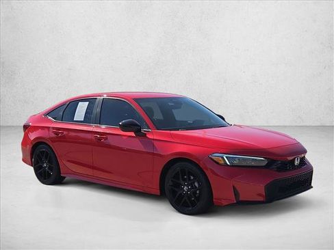 Used 2025 Honda Civic Sport image 3