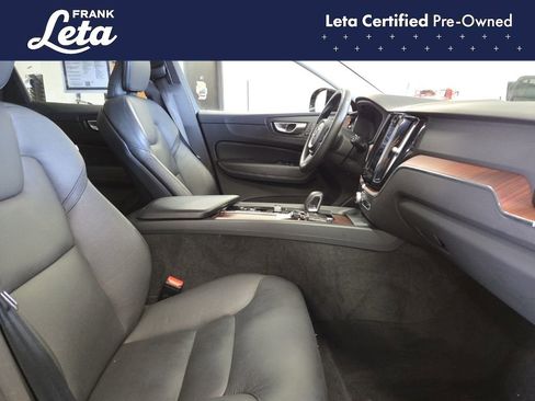 Used 2024 Volvo XC60 B5 Plus image 20