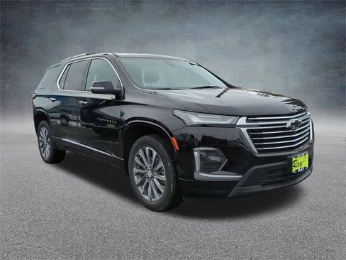 Used 2023 Chevrolet Traverse Premier w/ LPO, Floor Liner Package image 3