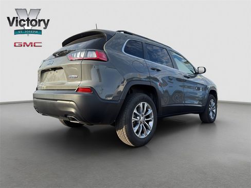 Used 2022 Jeep Cherokee Latitude Lux w/ Mopar Interior Package image 15