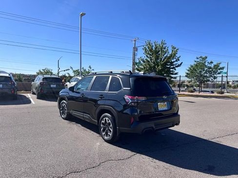 Used 2026 Subaru Forester Premium AWD/4WD image 1