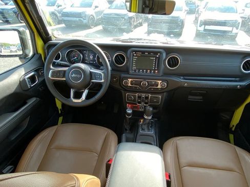 Used 2023 Jeep Wrangler Unlimited Rubicon 4xe AWD/4WD image 22