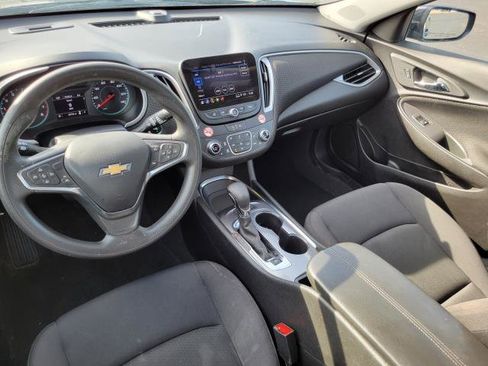 Used 2025 Chevrolet Malibu LT FWD image 21