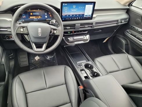 New 2025 Lincoln Corsair AWD w/ Equipment Group 101A image 8
