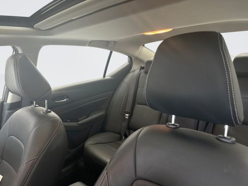 Used 2023 Nissan Altima 2.5 SL AWD/4WD image 10