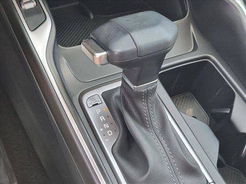 Used 2025 Kia Sorento S FWD image 5