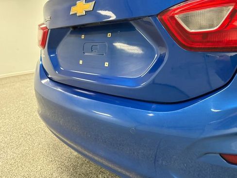 Used 2019 Chevrolet Cruze LT image 26